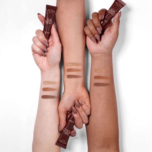 ASTRA SUN MAJESTY LIQUID BRONZER - LIGHT ASTRA SUN MAJESTY LIQUID BRONZER - LIGHT