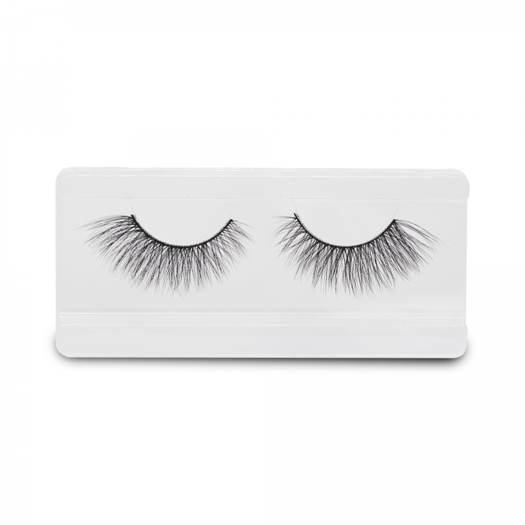 IONI 3D FAUX MINK LASHES- WISPY FLARE SPIKEY IONI 3D FAUX MINK LASHES- WISPY FLARE SPIKEY