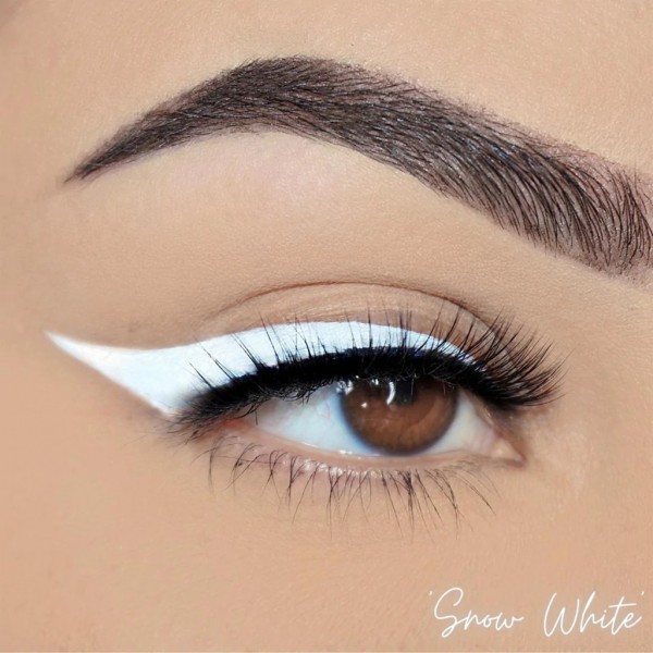 L A COLORS MARK & LINE FELT TIP EYELINER