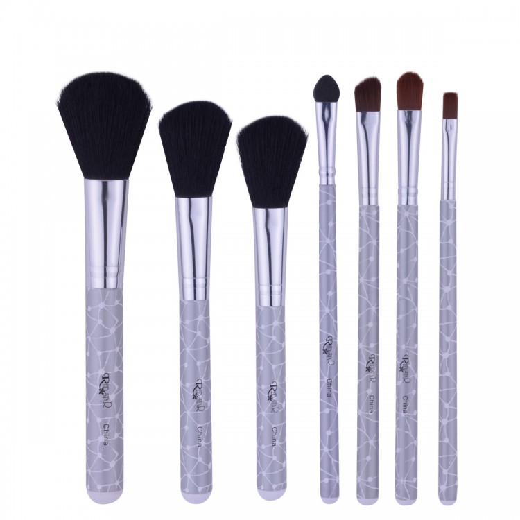Red Star cosmetics 7 Pc Brush Set