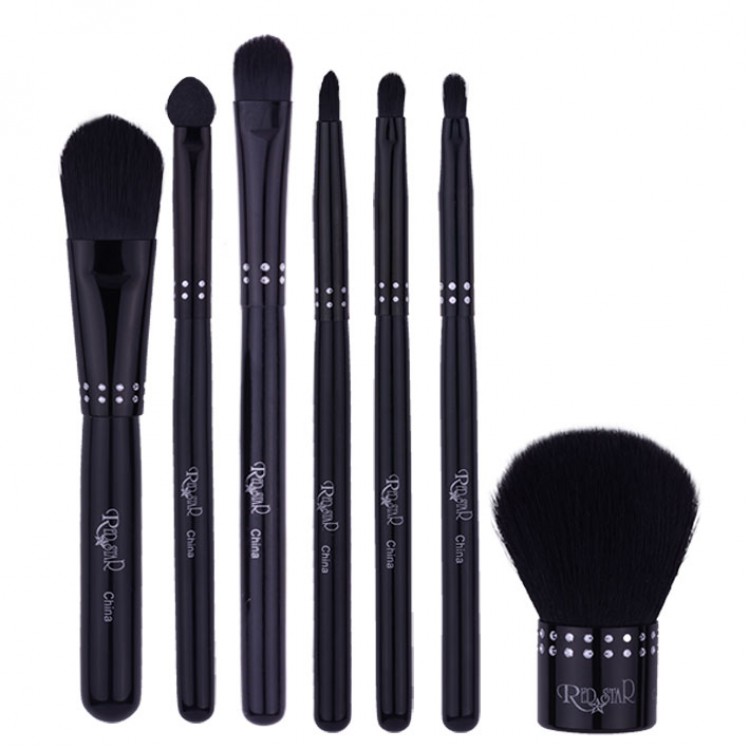 Red Star 7 Pcs Complexion Brush Set Red Star 7 Pcs Complexion Brush Set