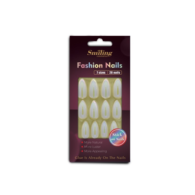 SMILING MIRROR EFFECT NAILS